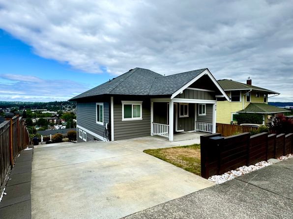 419 Cedar Ave S
