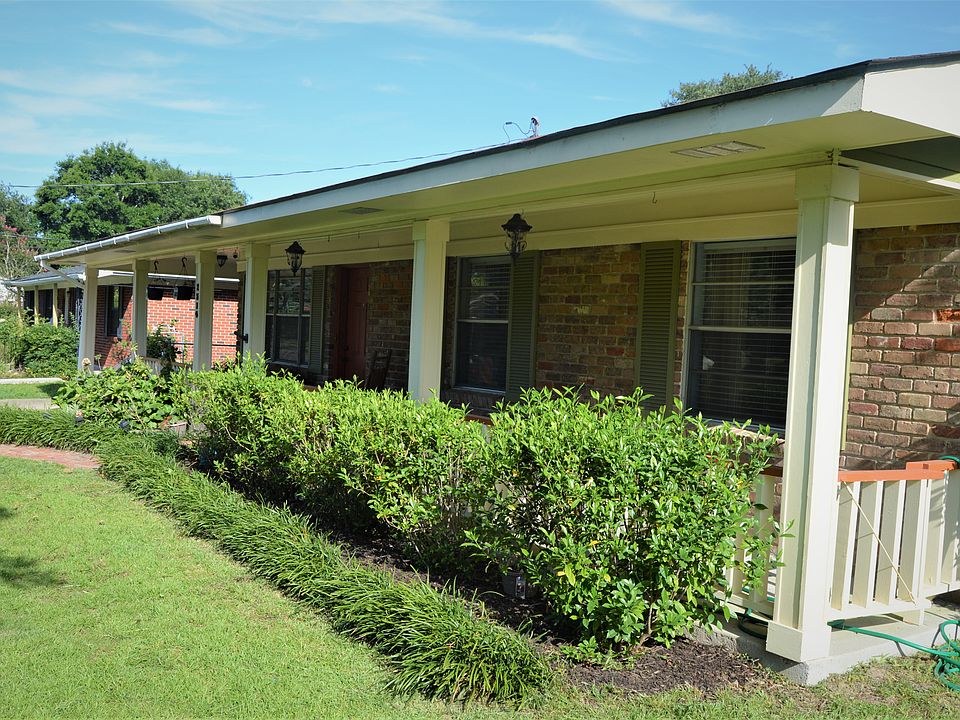1st image of 2514 Demaret Dr