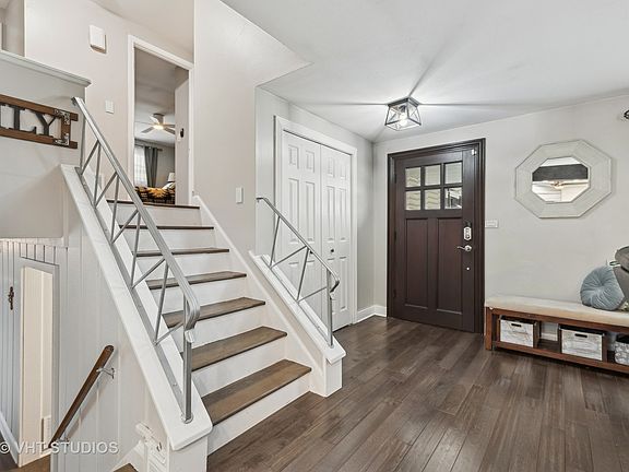 3rd image of 701 Sienna Dr