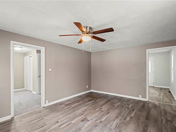 3rd image of 243 N Evanston Ave