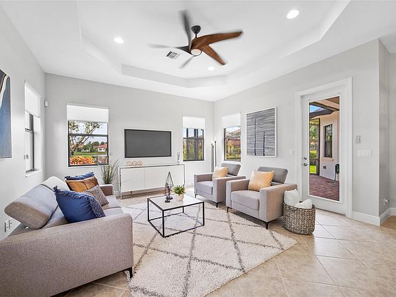 5th image of 11575 NW 79th Manor