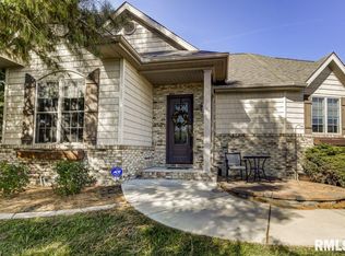 1401 Meadow Rue Dr, Springfield, IL 62712