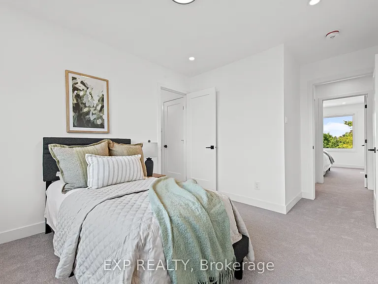 495 Duvernay Dr — Photo 42
