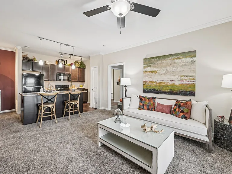 Brinley Place — Photo 11