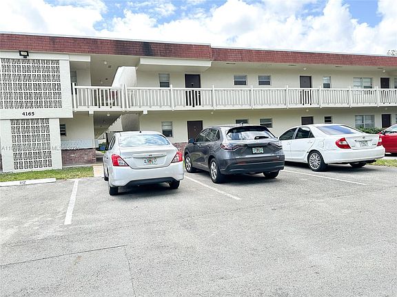 5th image of 4165 SW 67th Ave APT 210B