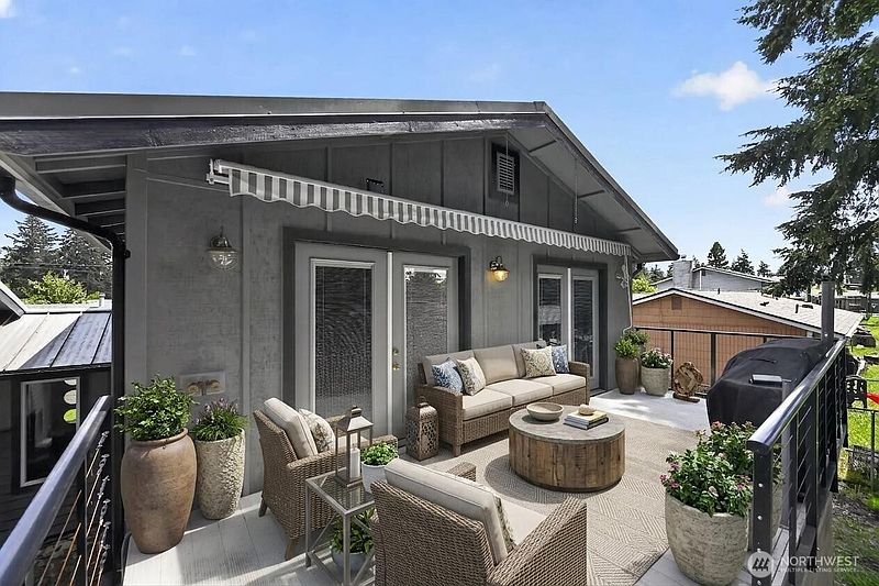 3rd image of 16818 21st Avenue Ct E