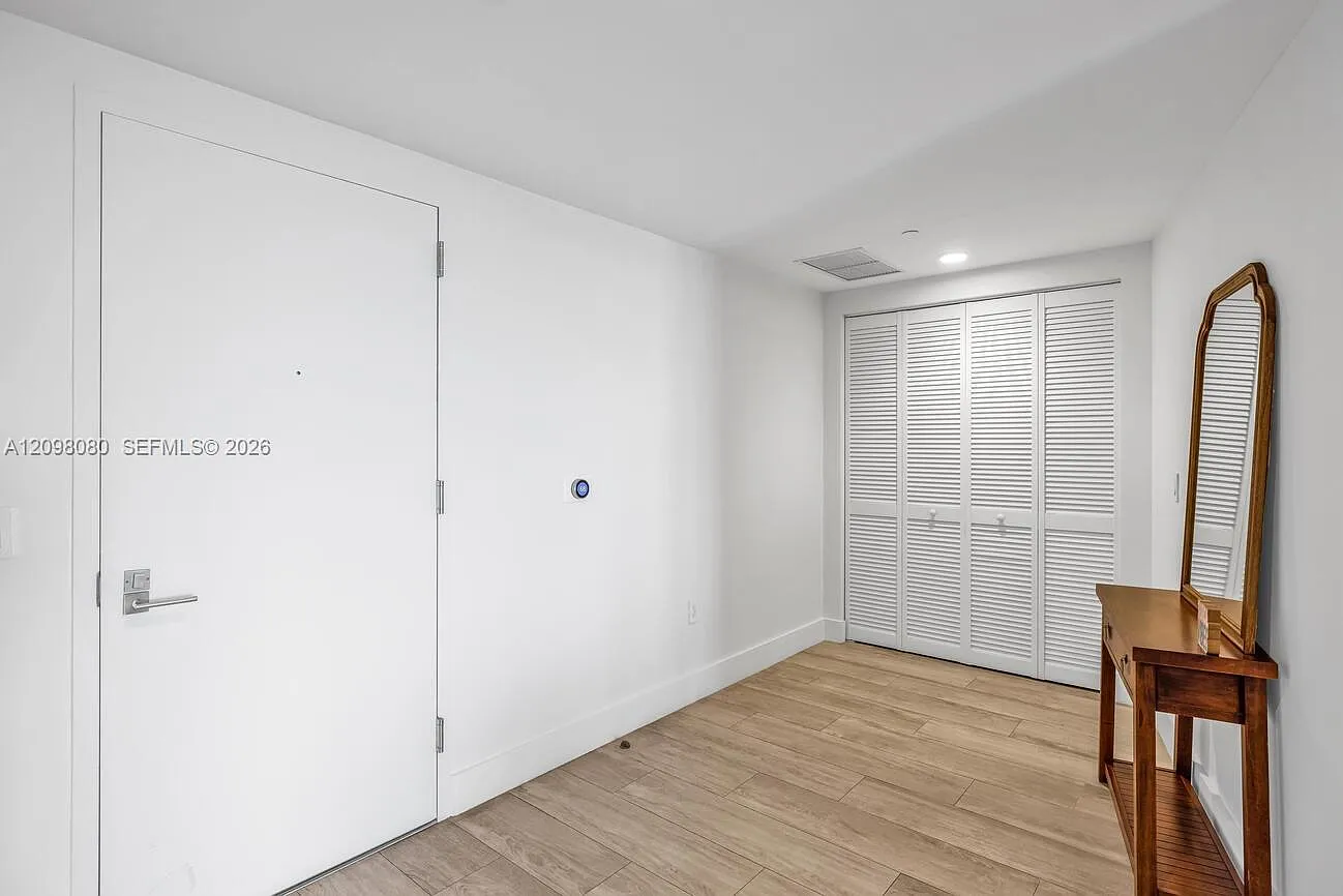 3401 Midtown Condo — Photo 3