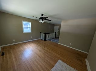 1940 SW Quivira Dr, Topeka, KS 66604