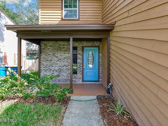 5th image of 11379 TANAGER Drive S