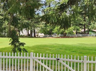 130 E Lakeland Way, Allyn, WA 98524