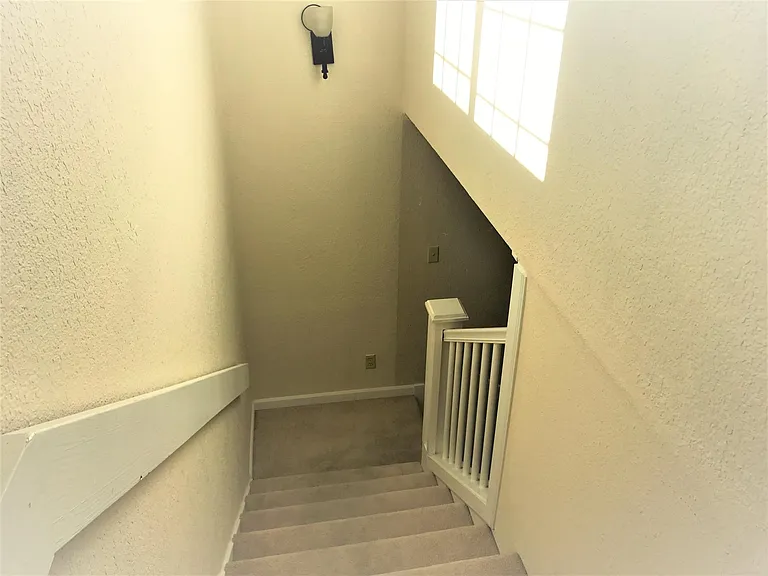 3316 Claremont Ave S — Photo 12