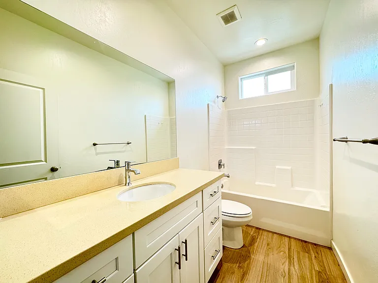 8621 Frankie Lou St #B — Photo 19