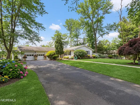 1 Blenheim Road, Manalapan, NJ 07726