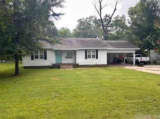 1215 S Harrison St, Dewitt, AR 72042