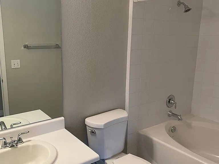5271 Lindell Rd #202 — Photo 18