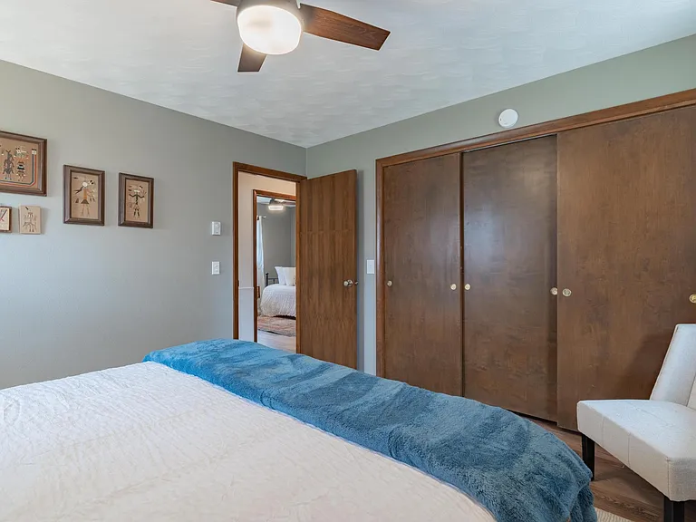 715 Leeson Ave — Photo 15