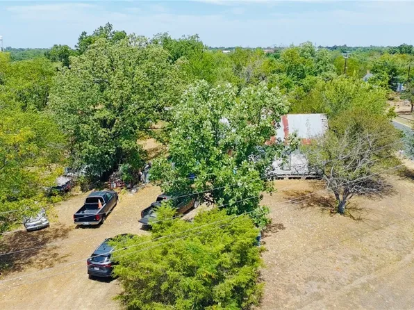 506 S Avenue C, Elgin, TX 78621