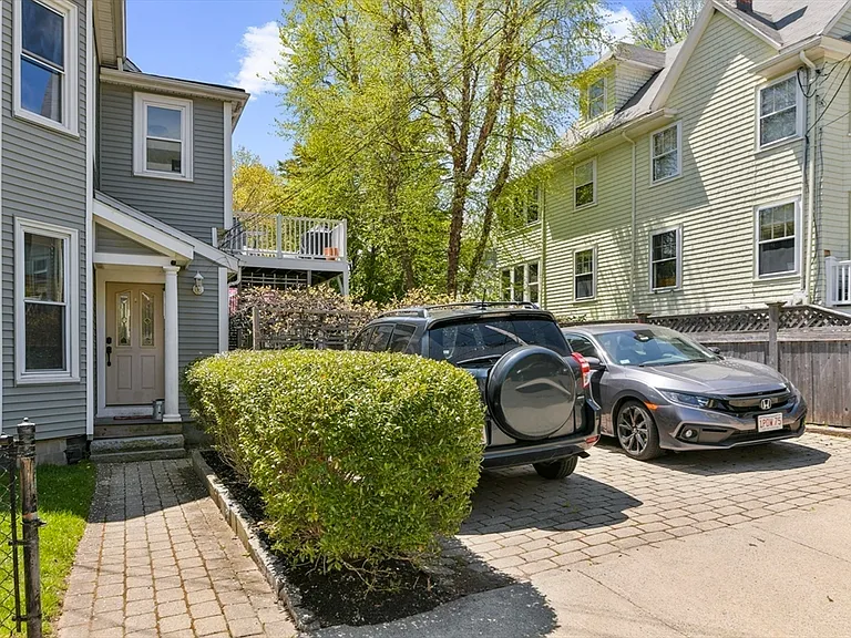 156 Sycamore St #2 — Photo 5