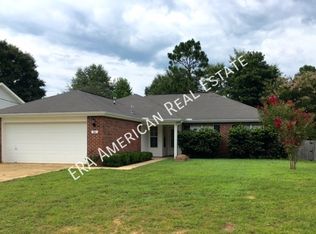 381 Brown Pl, Crestview, FL 32539