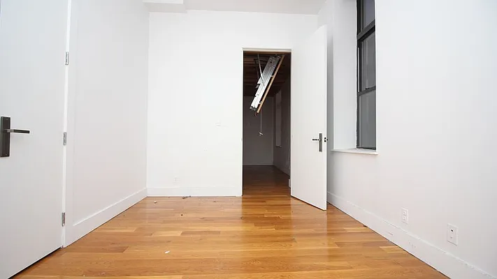 Rented by Nooklyn NYC LLC | media 31