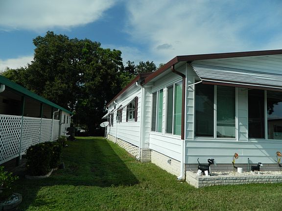 3rd image of 2425 Harden Blvd #108