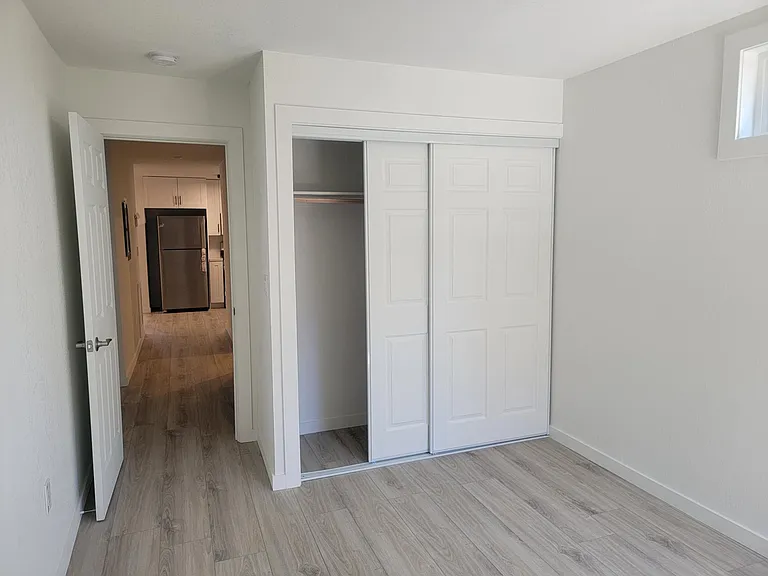 866 Pine St #B — Photo 11