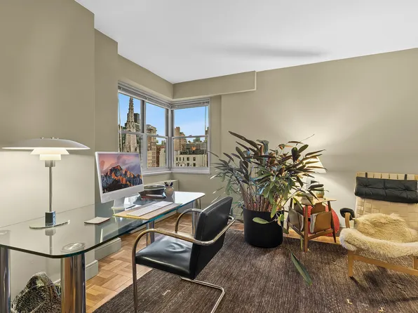 70 East 10th Street image 8 of 11