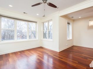 4331 N Sacramento Ave #2F, Chicago, IL 60618