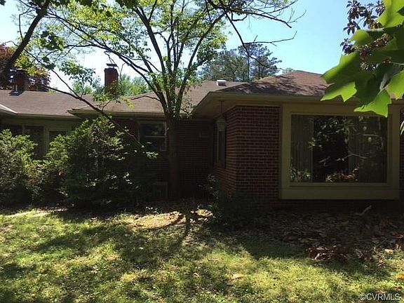 2nd image of 8399 Burnside Dr