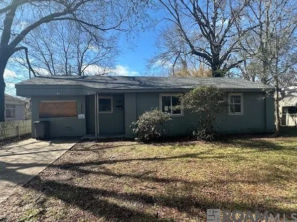 2215 Carleton Dr, Baton Rouge, LA 70802