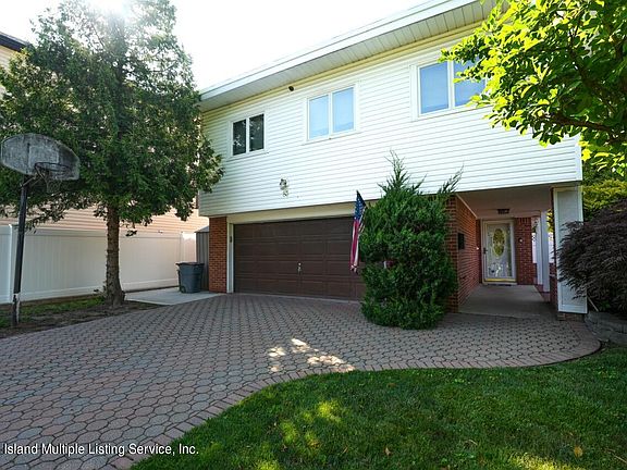 2nd image of 83 Finlay Ave