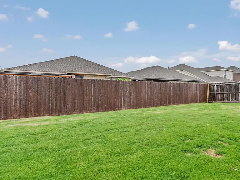 6711 Hall Of Fame Blvd — Photo 25