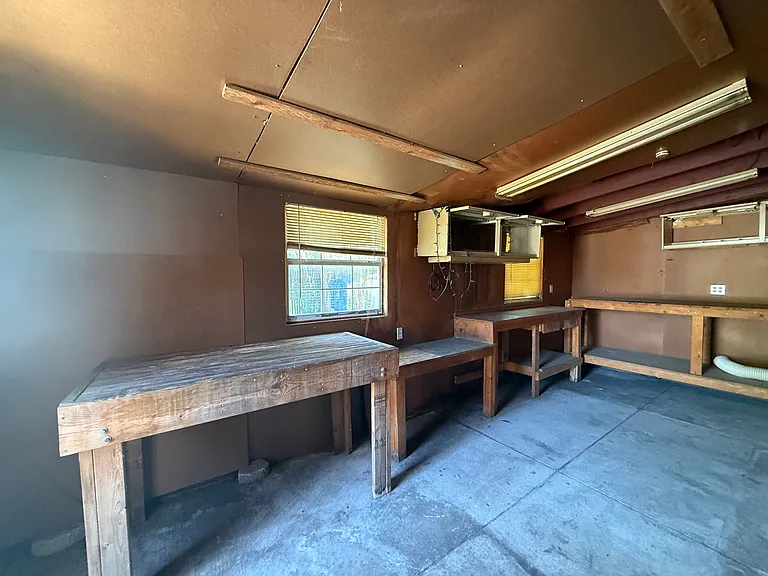 1425 Natchez Dr — Photo 25