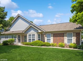 882 Dandridge Ct, Elgin, IL