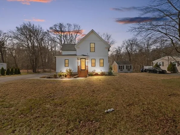 127 S Worcester St, Norton, MA 02766
