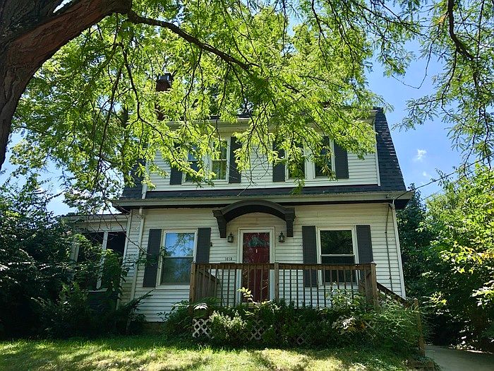 1st image of 1615 Larch Ave