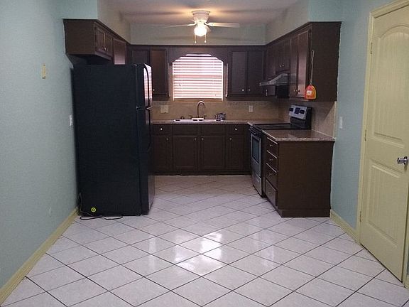 3rd image of 2320 Avenue B