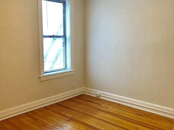 3rd image of 3029 33rd St #2