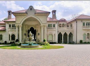 4561 Northside Dr NW, Sandy Springs, GA 30327