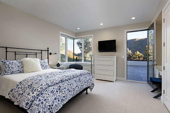 571 Booth Ln — Photo 45