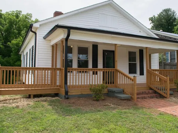 347 Elk Spur St, Elkin, NC 28621