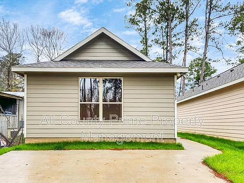 11593 Persimmon St Photo 1