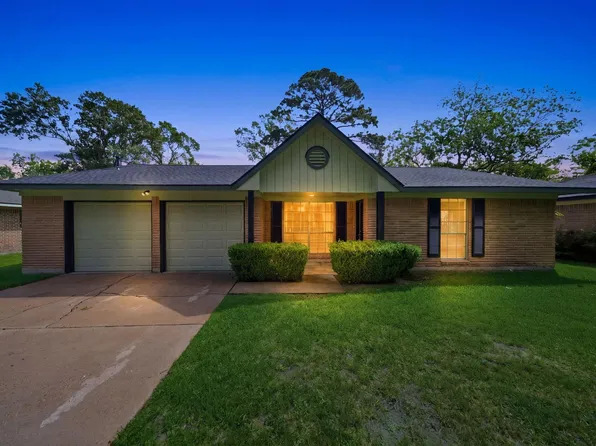 410 Vance St, League City, TX 77573