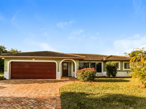 22025 Flanders Ct, Boca Raton, FL 33428