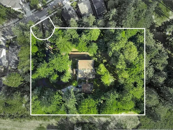 17311 NE 112th Street, Redmond, WA 98052