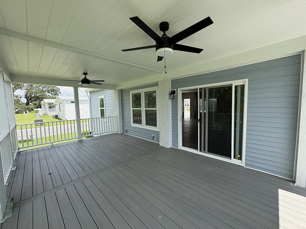 2 bed, 2.0 bath, 1440 sqft, $1,599 — Photo 3