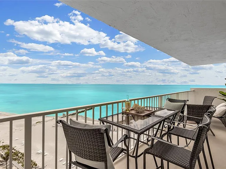 2301 Gulf Of Mexico Dr #102N — Photo 2
