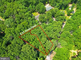 Honeysuckle Ln, Harpers Ferry, WV 25425