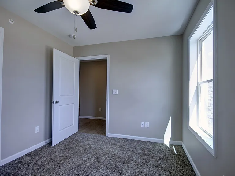Middletown Place Apartments — Photo 30