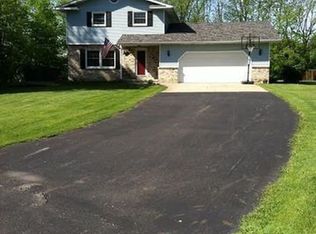 5205 N Hillcrest Dr, Clyde, MI 48049